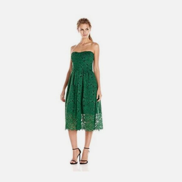Green Vera Wang Strapless Lace Dress — Midi Party Dress - Picture 7 of 7